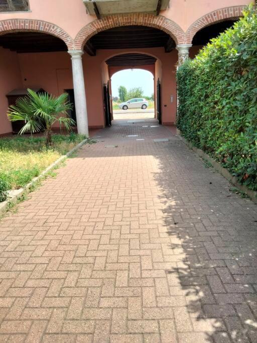 Appartamento In Cascina Lombarda Caselle Lurani Εξωτερικό φωτογραφία